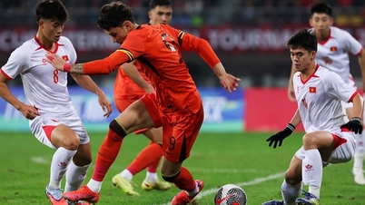 កាសែត​ចិន៖ "U22 វៀតណាម​ល្អ​ជាង បាល់ទាត់​យុវជន​របស់​ប្រទេស​កំពុង​បារម្ភ"