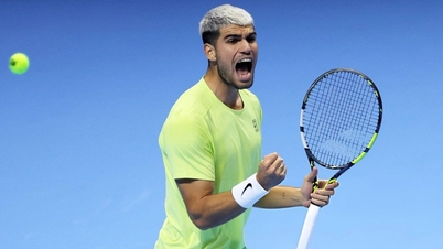 Alcaraz masuk semifinal ATP Finals, menangkan peringkat satu dunia