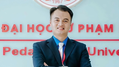 Відмінник національного рівня тричі складав вступні іспити до університету, став випускником у віці майже 30 років