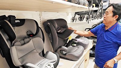 Zbliża się czas obowiązkowego zakupu fotelików samochodowych dla dzieci. Dorośli spieszą się z zakupem fotelików samochodowych dla dzieci.