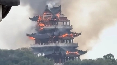 Brand zorgt voor instorting van 1500 jaar oude pagode, vermoedelijk veroorzaakt door wierookoffers aan bezoekers
