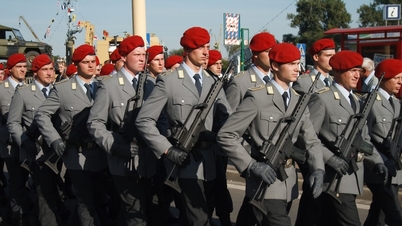 جرمن حکمران جماعتیں فوجی خدمات پر سمجھوتہ کر رہی ہیں۔