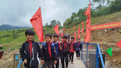 Quang Ngai: Übergabe der Militär-Zivilstraße, wodurch das Reisen für die Bevölkerung bequemer wird