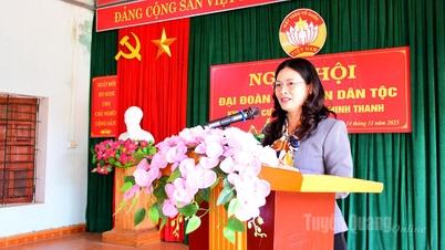 Vuong Ngoc Ha, a Tartományi Népi Bizottság alelnöke: Ca falu lakói versenyeznek a gazdaság fejlesztéséért, a falu és a szomszédság kapcsolatának megerősítéséért.