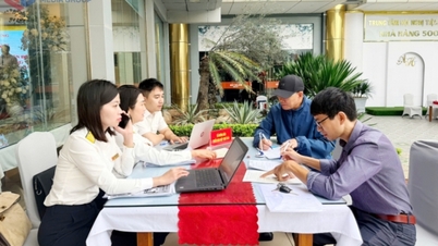 Towarzyszące przedsiębiorstwom prywatnym