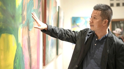 বুই চ্যাট ড্র 'স্ট্যাচু' দেখুন