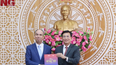 Kamerat Ho Van Muoi mottok Republikken Cubas ekstraordinære og befullmektigede ambassadør i Vietnam.