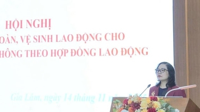 More than 100 workers in Gia Lam were trained in occupational safety and hygiene.