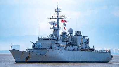 [ຮູບ​ພາບ] ດ່າ​ນັງ: ຢູ່​ພາຍ​ໃນ​ກຳ​ປັ່ນ​ລາດ​ຊະ​ວົງ​ຝຣັ່ງ​ໃໝ່​ເຂົ້າ​ຈອດ​ຢູ່​ທ່າ​ກຳ​ປັ່ນ Tien Sa