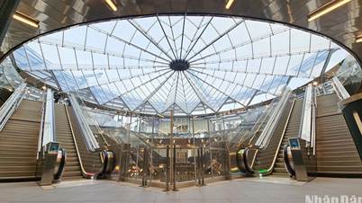 [Foto] Arsitektur unik stasiun metro terdalam di Prancis