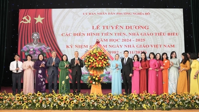 Phường Nghĩa Đô tuyên dương các nhà giáo tiêu biểu năm học 2024-2025
