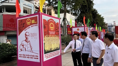 បើកការតាំងពិព័រណ៌គំនូរឃោសនាទ្រង់ទ្រាយធំ រំលឹកខួបលើកទី៨០ នៃការបោះឆ្នោតសកលលើកទី១ ដើម្បីជ្រើសរើសរដ្ឋសភាវៀតណាម