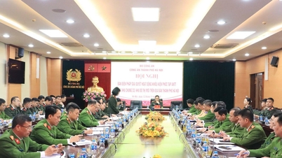 Policía de la ciudad de Hanoi: Analizando medidas para resolver quejas complejas en algunos edificios de apartamentos.