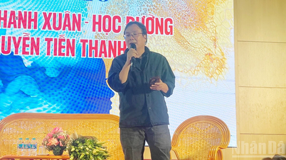 أمسية شعرية بعنوان "شعر الشباب - المدرسة ونغوين تين ثانه"