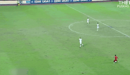 Bewonder het doelpunt dat door de Indonesische speler werd genomineerd voor de FIFA Puskas-prijs