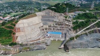 ការ​តភ្ជាប់​ដោយ​ជោគជ័យ​ទៅ​បណ្តាញ​អង្គភាព​ទី 2 នៃ​ការ​ពង្រីក​រោងចក្រ​វារីអគ្គិសនី Hoa Binh