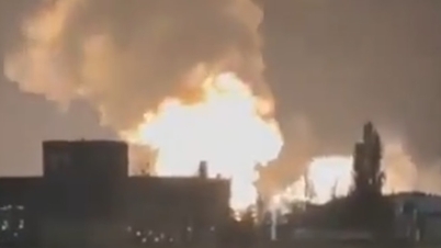 Ukraine không kích, cảng dầu lớn của Nga ở Biển Đen bốc cháy dữ dội