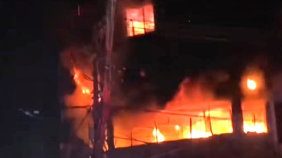 Nha Trang'daki Dam pazarının yakınındaki 4 katlı motelde yangın çıktı