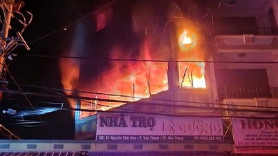 Полиция оперативно вызволила девушку из мотеля, когда туда пришла «пожарная леди».