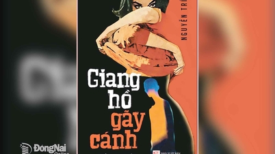 นักเขียนเหงียน ตรี แห่งเมืองด่งนาย คว้ารางวัลที่ 3 จากการประกวดเขียนเรื่องความมั่นคงแห่งชาติ