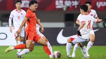 U22 Uzbekistan - U22 ویتنام (2:30 pm آج): Dinh Bac میدان میں داخل ہوا