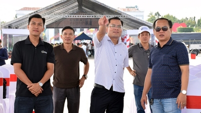 Wiceprzewodniczący Prowincjonalnego Komitetu Ludowego Ngo Vu Thang dokonał przeglądu przygotowań do otwarcia Maratonu Ca Mau 2025 – Puchar PetroVietNam