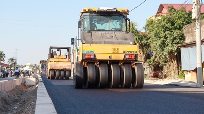 Асфальтове покриття на сполучній дорозі Хайфон - Хунг Єн