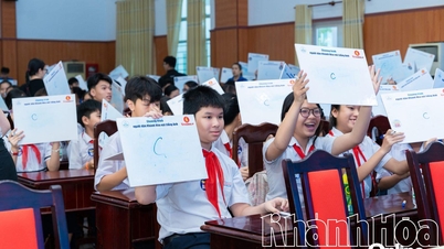 Rozpoczęcie Konkursu Talentów Języka Angielskiego dla Dzieci Khanh Hoa 2025