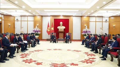 Genel Sekreter To Lam, Japonya'nın Kanagawa Eyaleti Valisini kabul etti