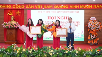 Phuc Loi Ward honors outstanding collectives and individuals on the occasion of Vietnamese Teachers' Day November 20