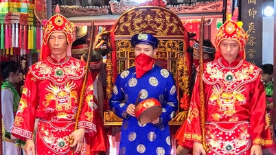 ទស្សនា​ផ្ទះ​សហគមន៍​ចែម អាយុ​មួយ​ពាន់​ឆ្នាំ នៅ​មាត់​ទន្លេ​ក្រហម