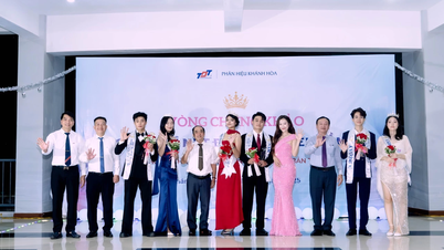 La branche de l'université Ton Duc Thang à Khanh Hoa organise un concours de beauté étudiant.
