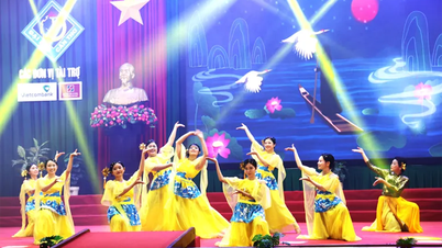 Ceremonia de închidere a Concursului de Canto și Talente Artistice al Universității Can Tho 2025