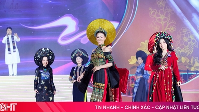 طالبة من ها تينه تتوج وصيفة ملكة جمال السياحة العرقية في فيتنام