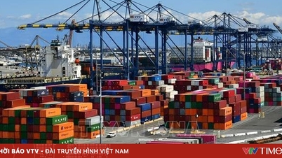 Ο Πρόεδρος Τραμπ υπερασπίζεται την δασμολογική πολιτική, υπόσχεται «μέρισμα» 2.000 δολαρίων