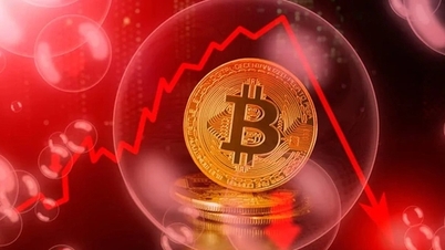 Bitcoinul scade vertiginos, experții prevăd o scădere suplimentară