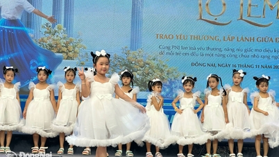 Le festival « Le rêve de Cendrillon » offre des cadeaux symboliques aux enfants de Dong Nai