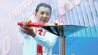 10 lat dumy dla szkoły noszącej imię zmarłego premiera Vo Van Kieta