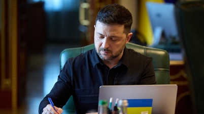 អតីត​នាយក​រដ្ឋមន្ត្រី​អ៊ុយក្រែន៖ អាមេរិក​កំពុង​ស្វែង​រក​អ្នក​ជំនួស​លោក Zelenskyy