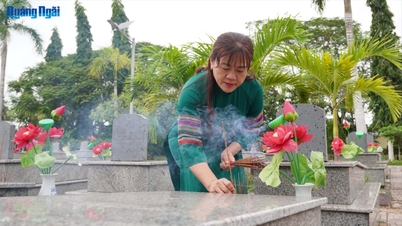 គណៈកម្មាធិការអចិន្ត្រៃយ៍នៃគណៈកម្មាធិការខេត្តរណសិរ្សមាតុភូមិវៀតណាម បានទៅទស្សនាទីបញ្ចុះសព ទុក្ករបុគ្គលខេត្ត