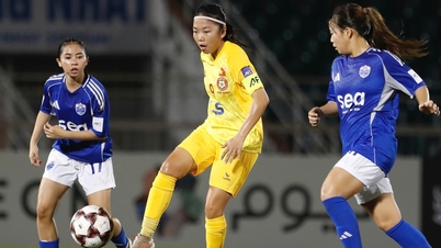 Ho-Chi-Minh-Stadt-Frauenmannschaft erreicht Viertelfinale der Asienmeisterschaft, singapurische Spielerin bricht unerwartet zusammen und benötigt notärztliche Hilfe.