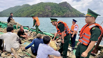 Cứu 5 ngư dân sau vụ tàu chìm ở vùng biển Côn Đảo