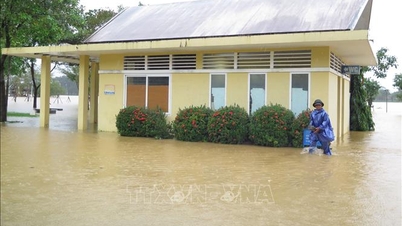 フエ：豪雨によりパフューム川の洪水が増加
