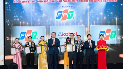 FPT préside la cérémonie en l'honneur des principaux produits industriels de Hanoï en 2025