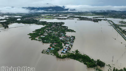 দিয়েন খান, সুওই হিয়েপ, সুওই দাউ কমিউন: অনেক জায়গা গভীরভাবে প্লাবিত, যান চলাচল বন্ধ।