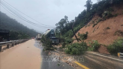 Mangsa yang terperangkap telah diselamatkan dari tapak tanah runtuh di Khanh Le Pass.