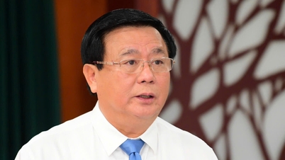 חינוך אוניברסלי, דאגה לאנשים לשיפור זכויות אדם