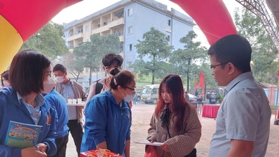 Hà Nội: Tặng 6.000 phiếu mua hàng cho người lao động tại Chợ Tết 2026