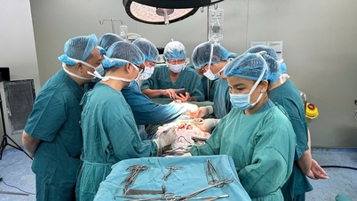 Danang Oncology Hospital successfully performed surgery on a rare case of primary tracheal cancer.