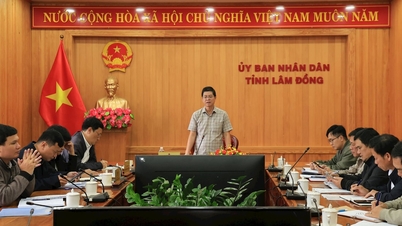 ពិនិត្យ​ការងារ​ពិនិត្យ​ផ្លូវ​ច្បាប់ ជំរុញ​ការ​បញ្ចេញ​ទុន​វិនិយោគ​សាធារណៈ​សម្រាប់​គម្រោង​ផ្លូវ​ល្បឿន​លឿន​ចំនួន​២